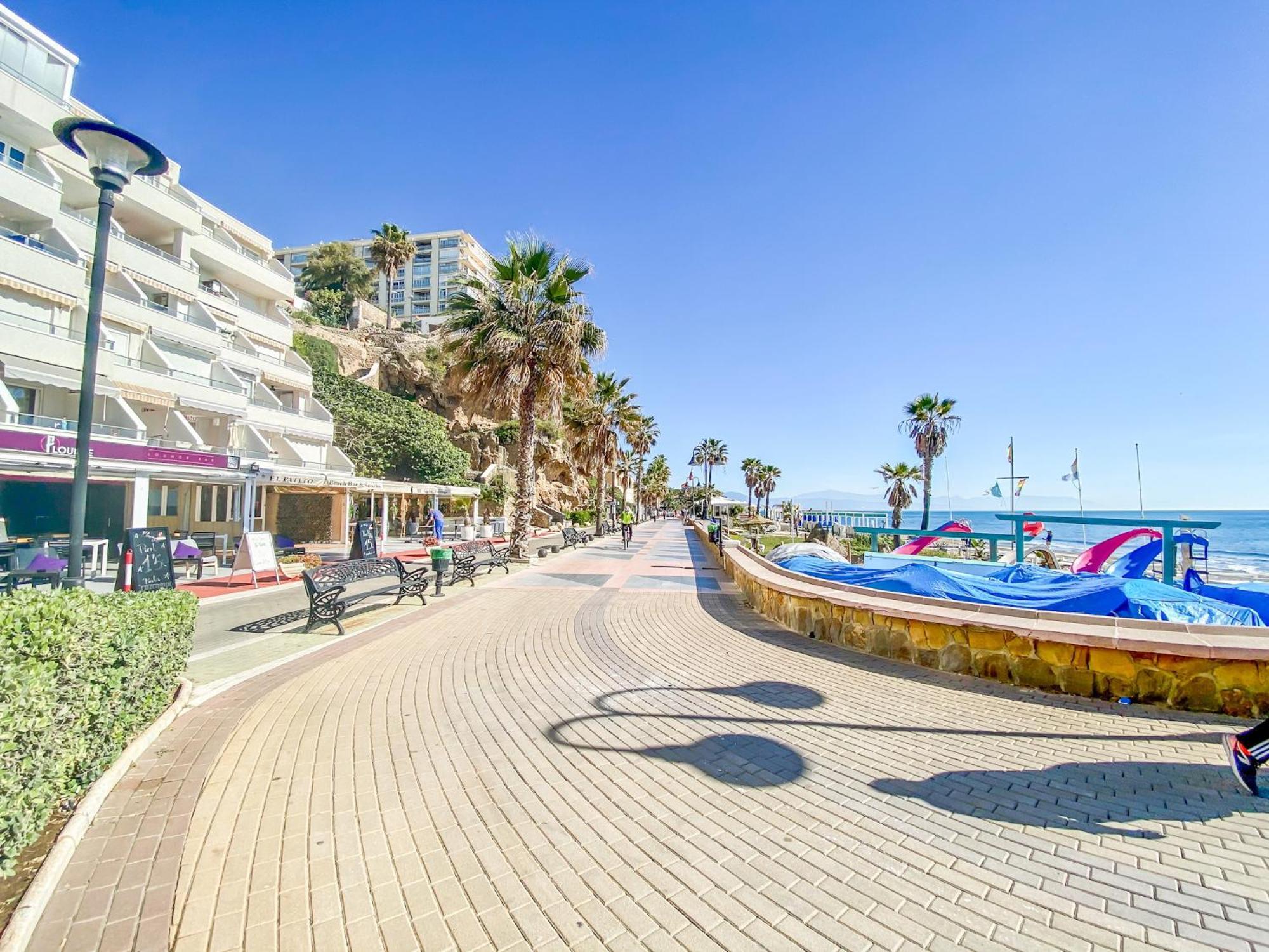 Roca Chica - Parking - Frente Playa - Terraza - Wifi - Bajondillo Y Carihuela Leilighet Torremolinos Eksteriør bilde