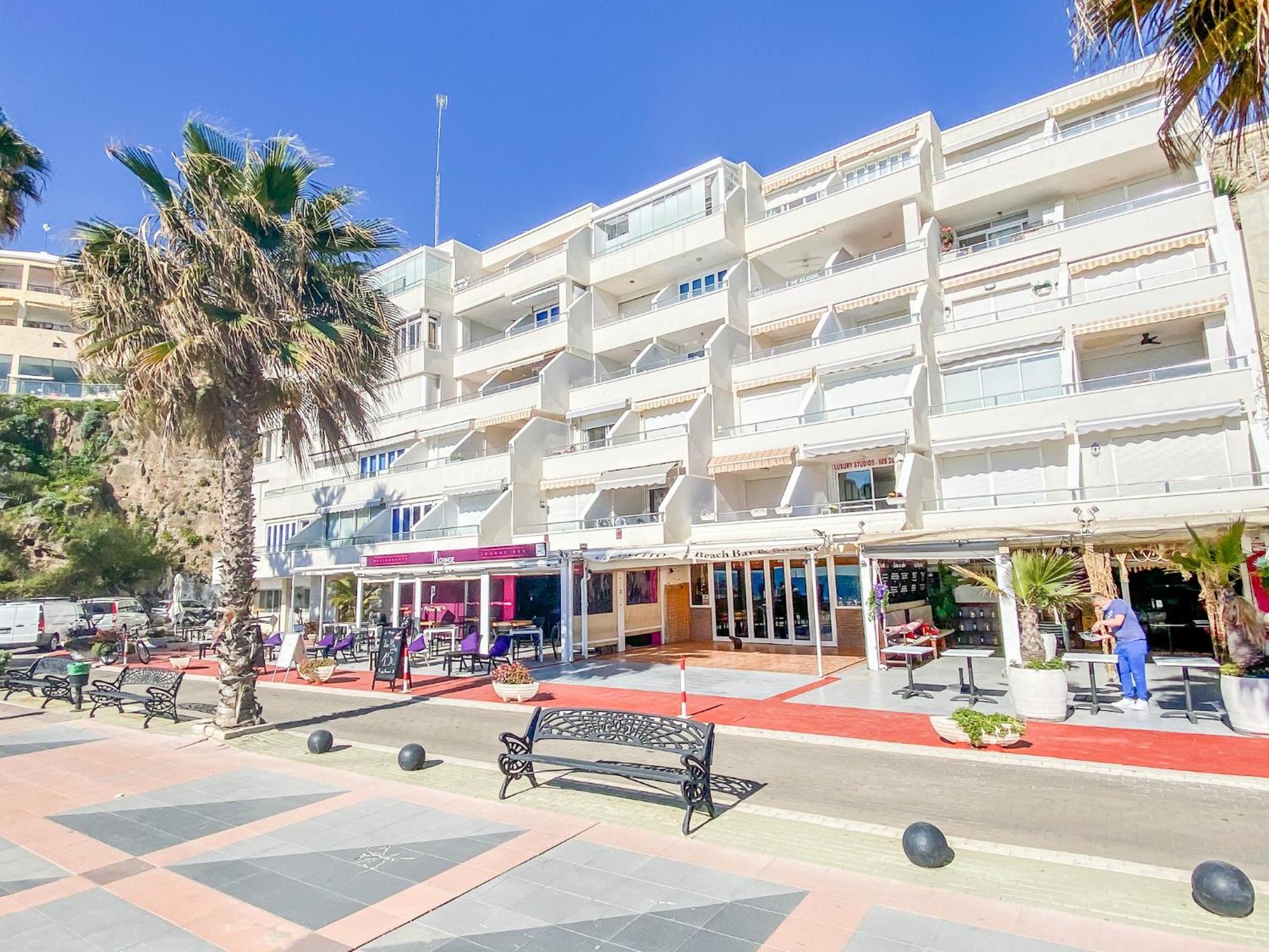 Roca Chica - Parking - Frente Playa - Terraza - Wifi - Bajondillo Y Carihuela Leilighet Torremolinos Eksteriør bilde