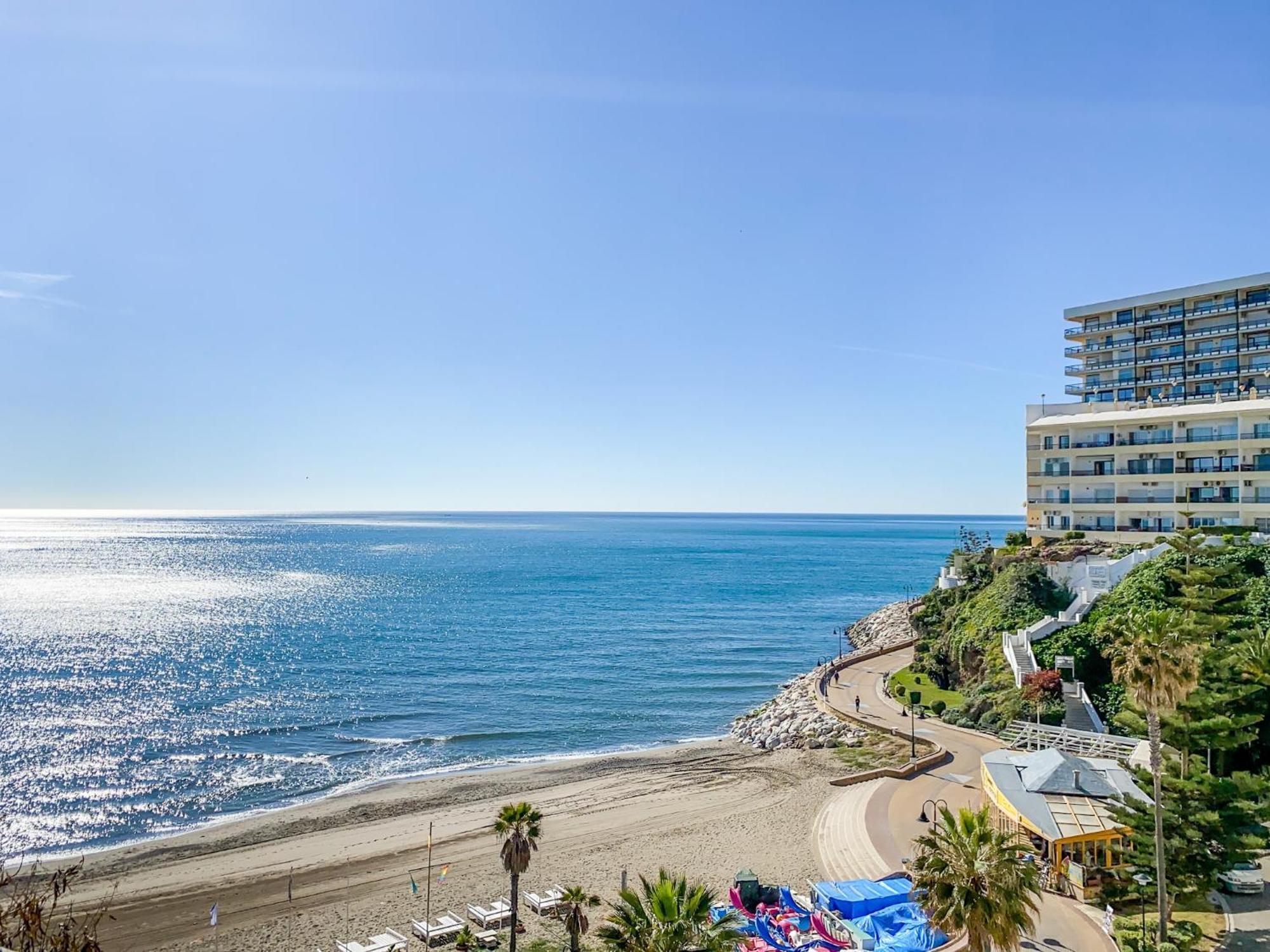 Roca Chica - Parking - Frente Playa - Terraza - Wifi - Bajondillo Y Carihuela Leilighet Torremolinos Eksteriør bilde