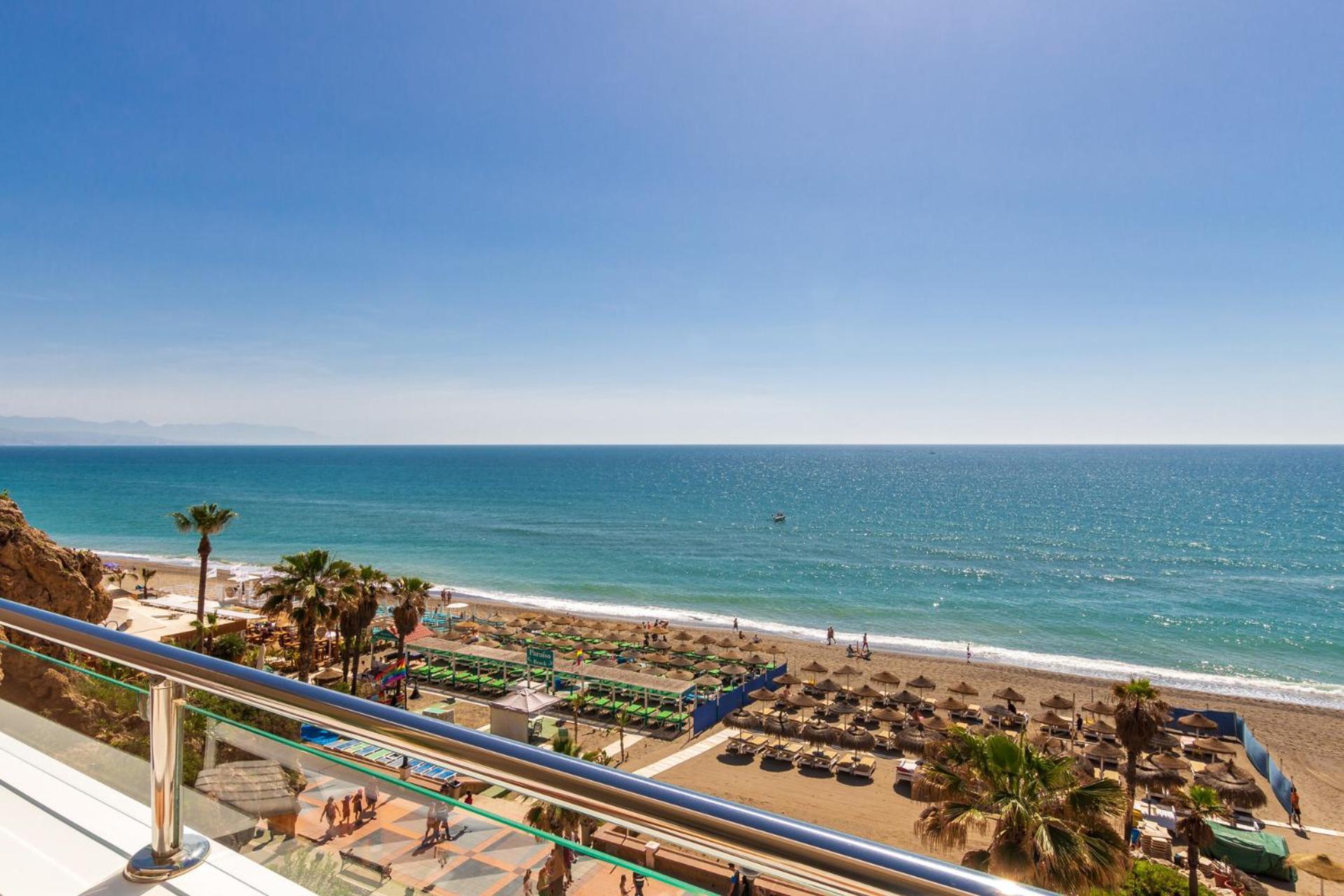 Roca Chica - Parking - Frente Playa - Terraza - Wifi - Bajondillo Y Carihuela Leilighet Torremolinos Eksteriør bilde