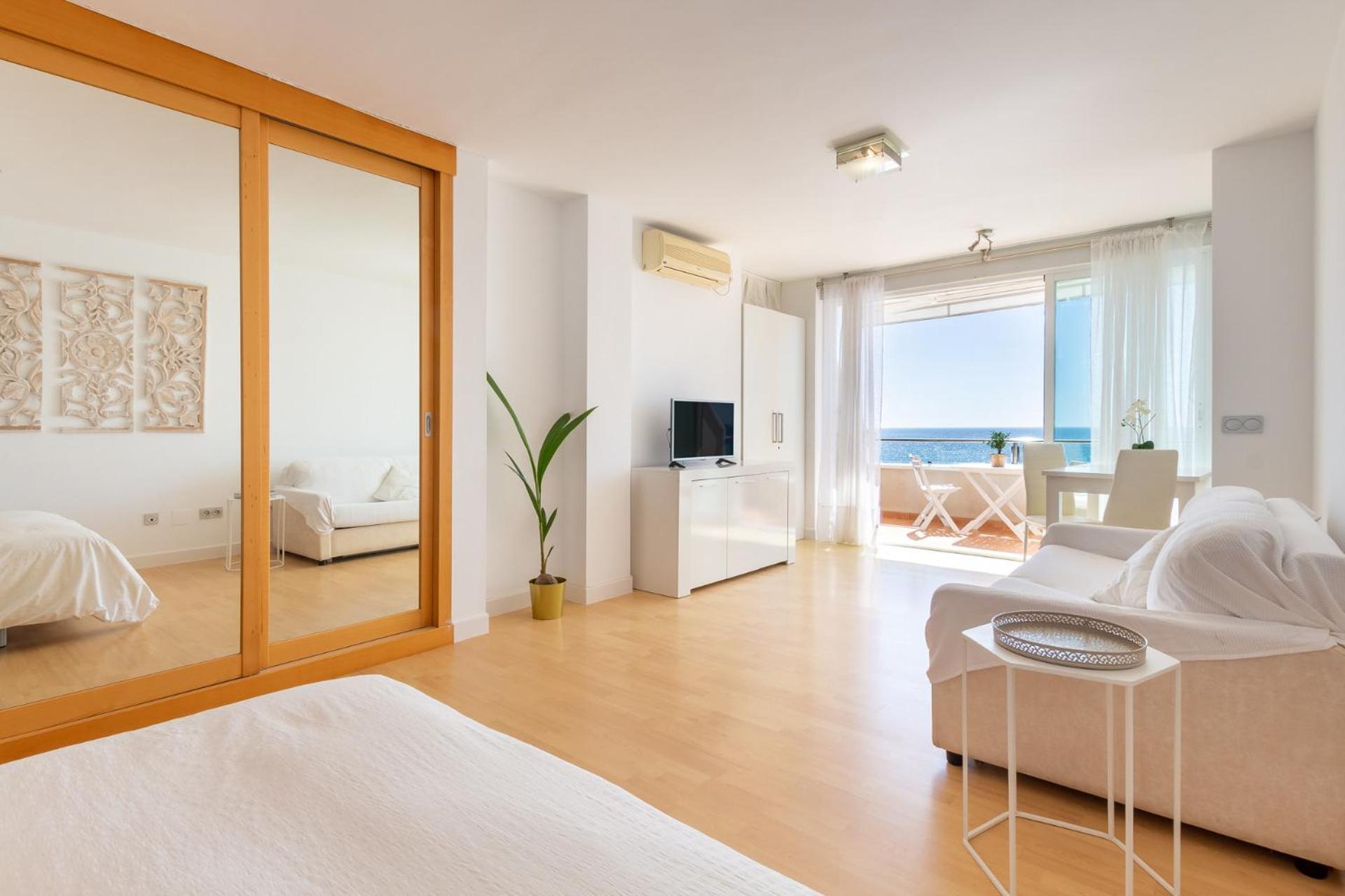 Roca Chica - Parking - Frente Playa - Terraza - Wifi - Bajondillo Y Carihuela Leilighet Torremolinos Eksteriør bilde